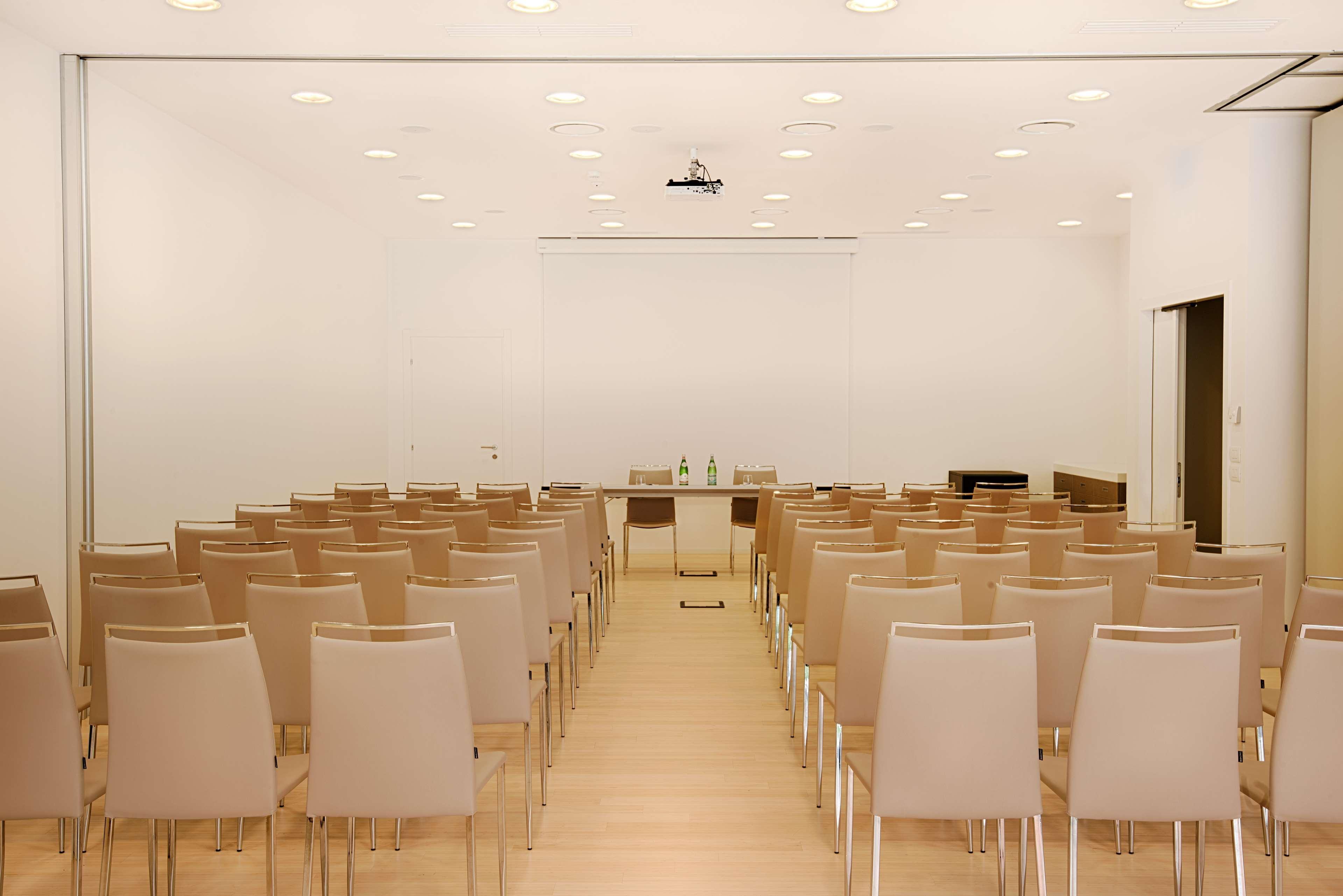 Nh Trento Hotel Luaran gambar
